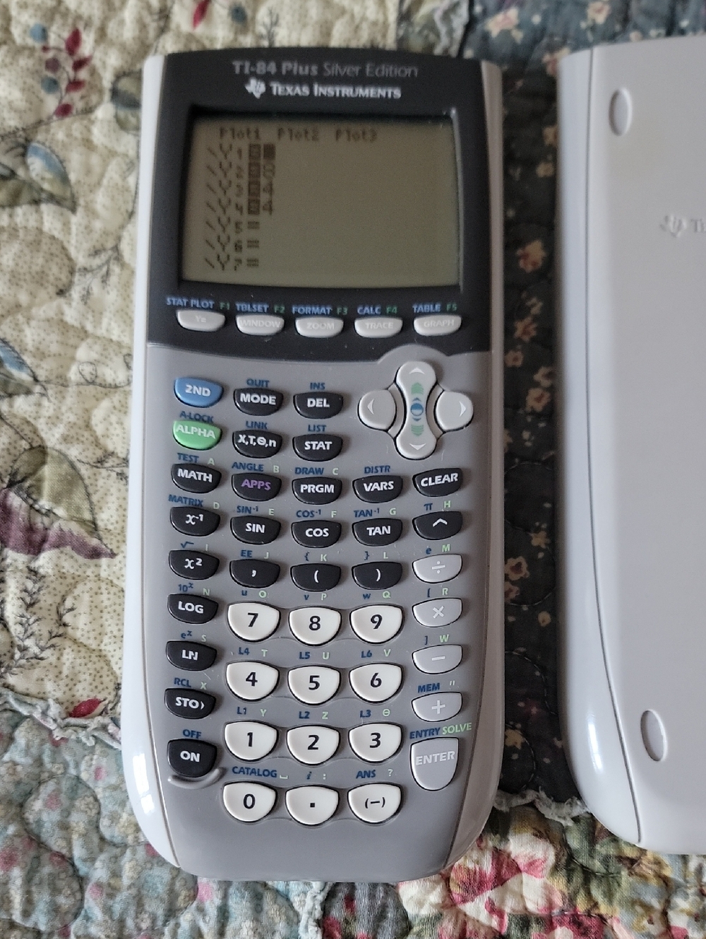 Texas Instruments Calculator TI-84 Plus Silver Edition Light Gray Graphing - Picture 2 of 6